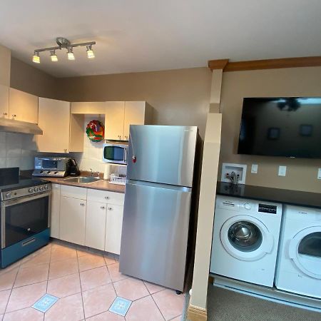 Ocean Breeze Executive Bed And Breakfast นอร์ทแวนคูเวอร์ ภายนอก รูปภาพ